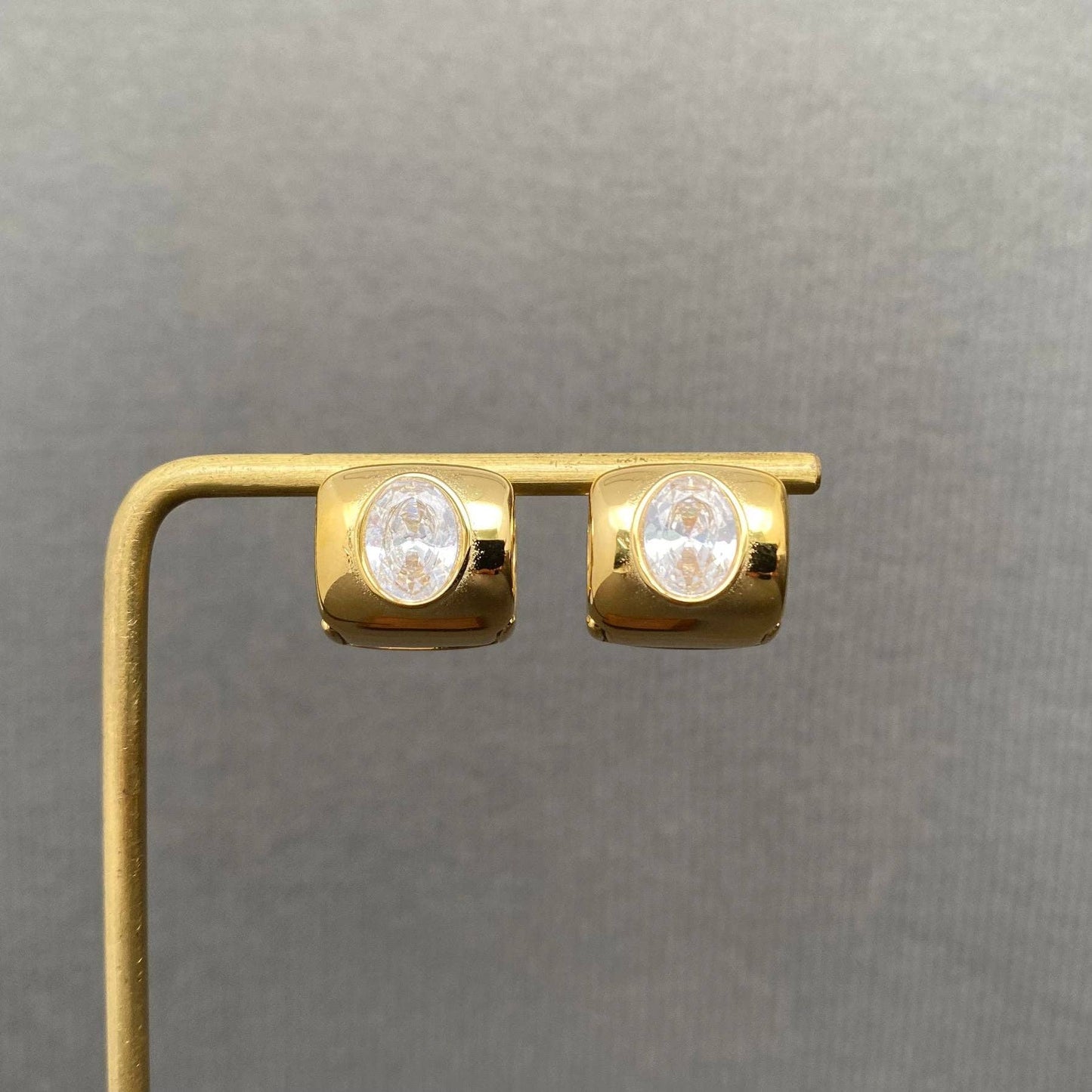 Zircon Inlaid Stud Earrings