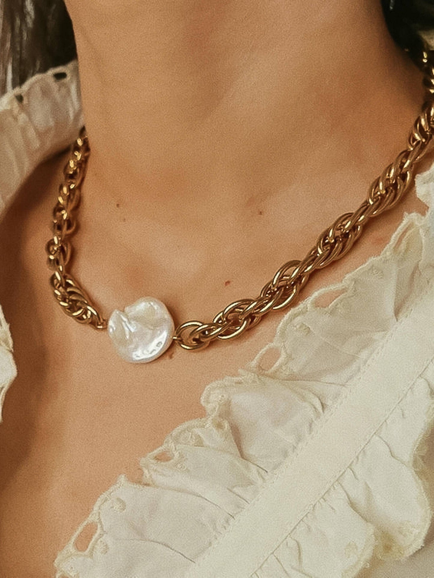 Loan 18K Bold Pearl Chain Necklace