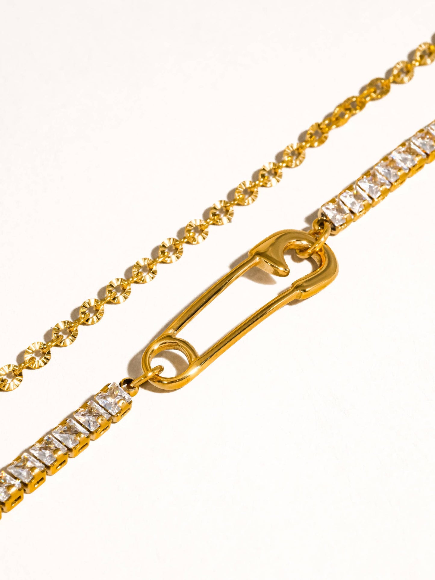 Acier 18K Gold Glam Rhinestone Clip Bracelet