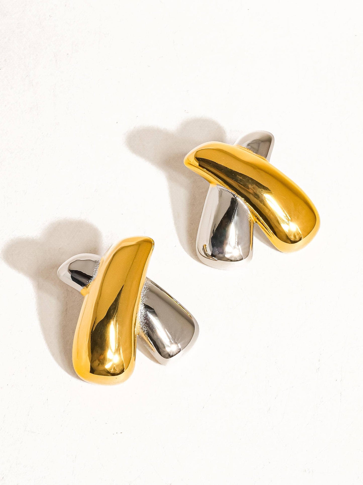 Tiphanie 18K Gold X Earring