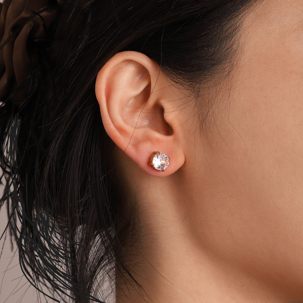 Solitaire Stud Earrings 18K Gold