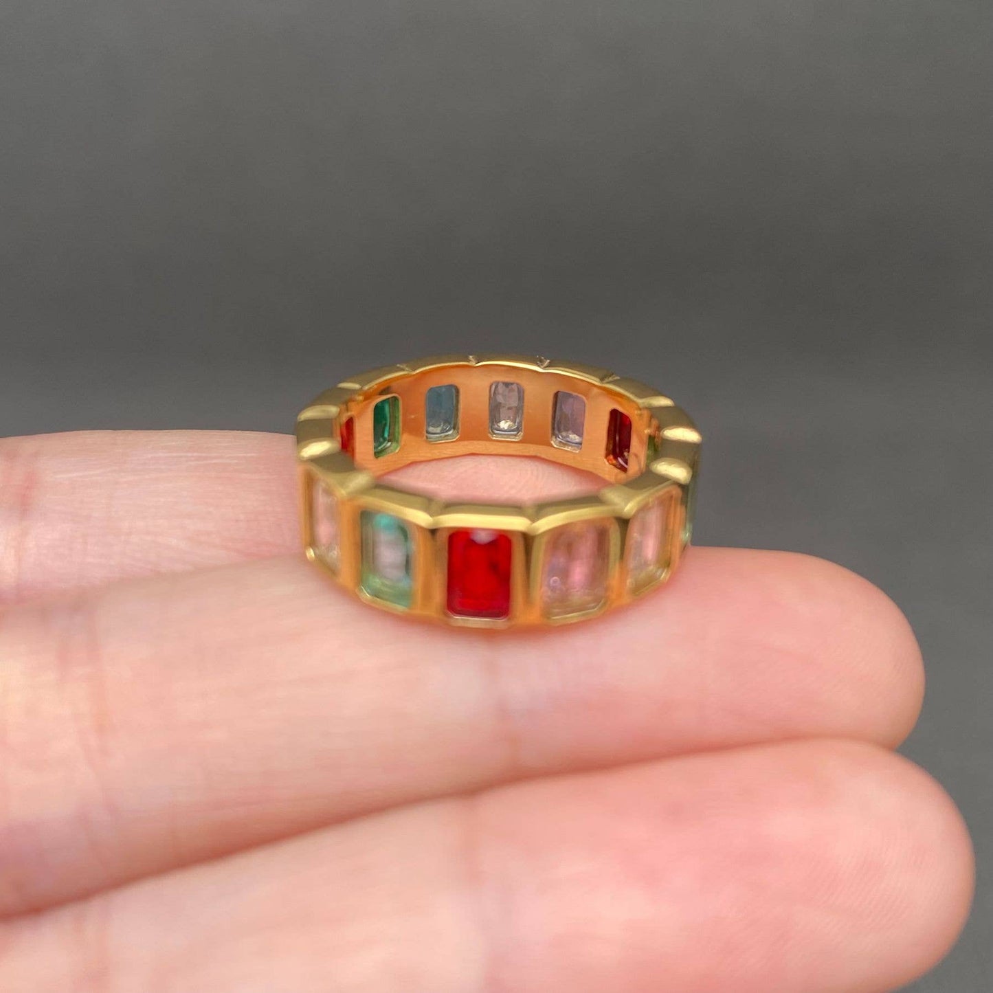 Eva Ring