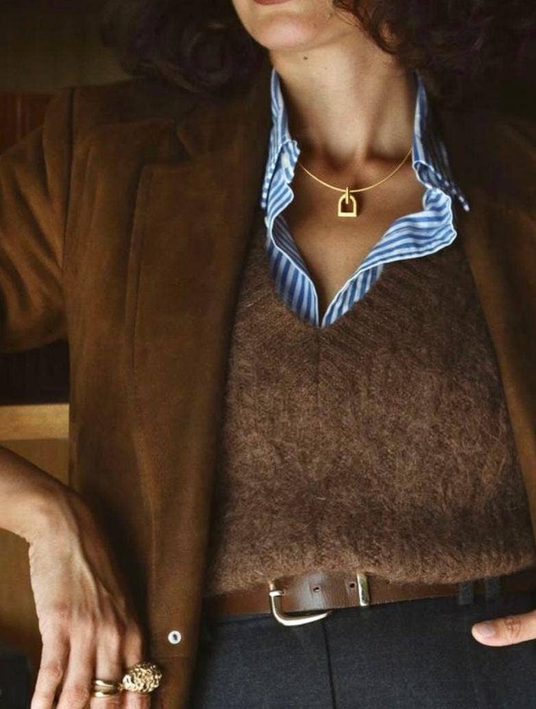 Stirrup Choker Pendant Neck-wire