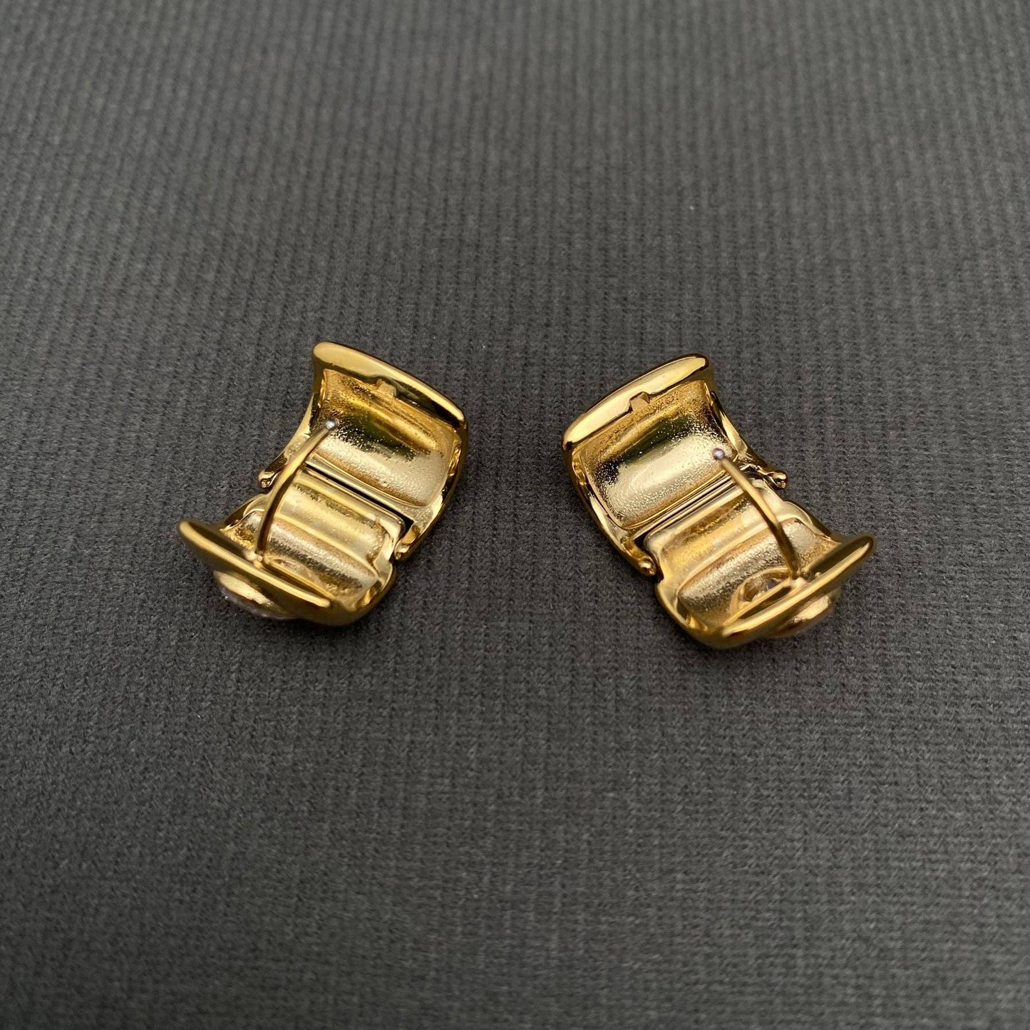 Zircon Inlaid Stud Earrings