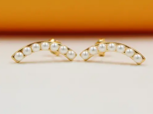 Pearl Curve Earrings 18K Gold Filled