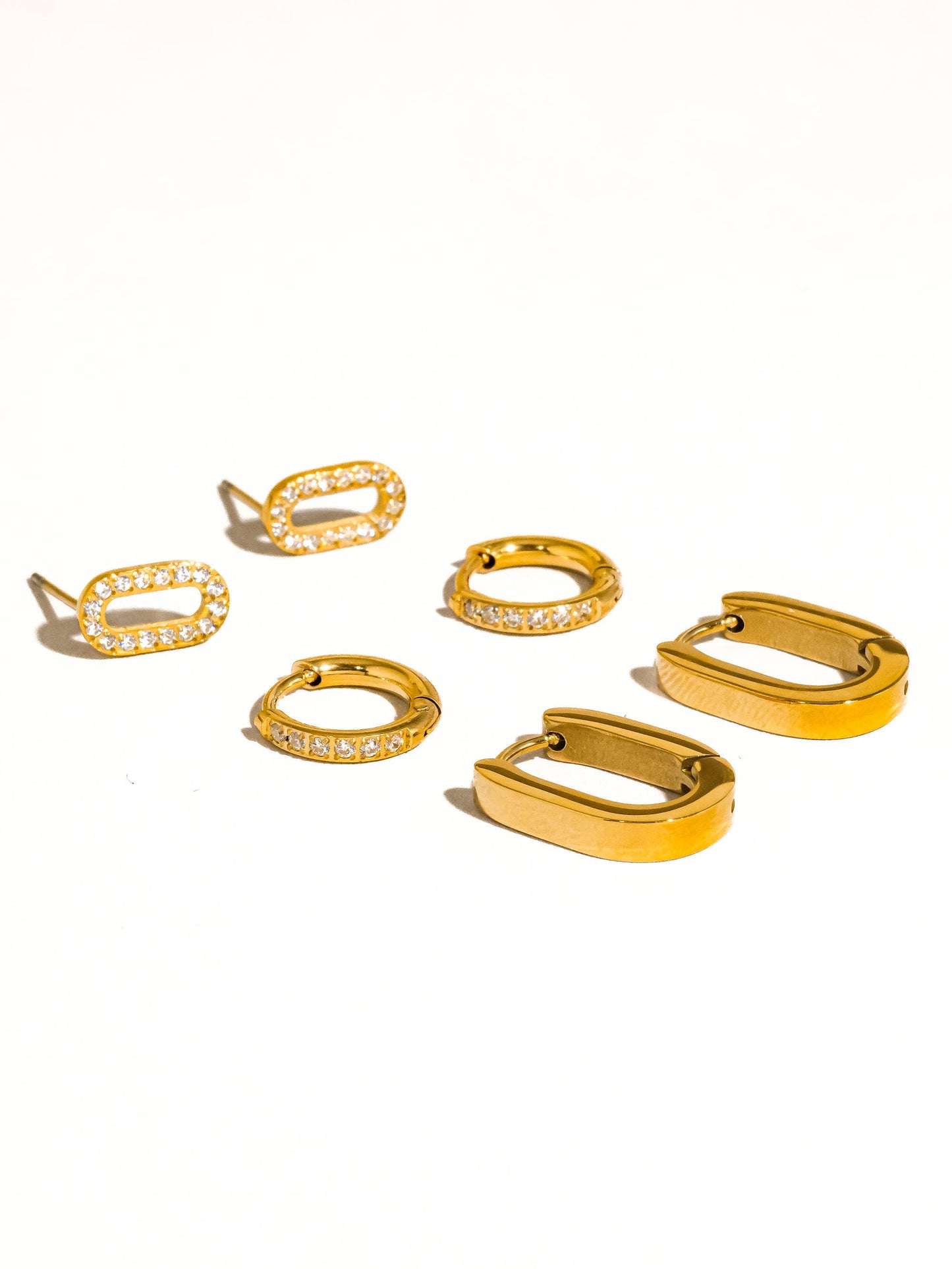 Orage 18K Gold Round Hoop Earring Set