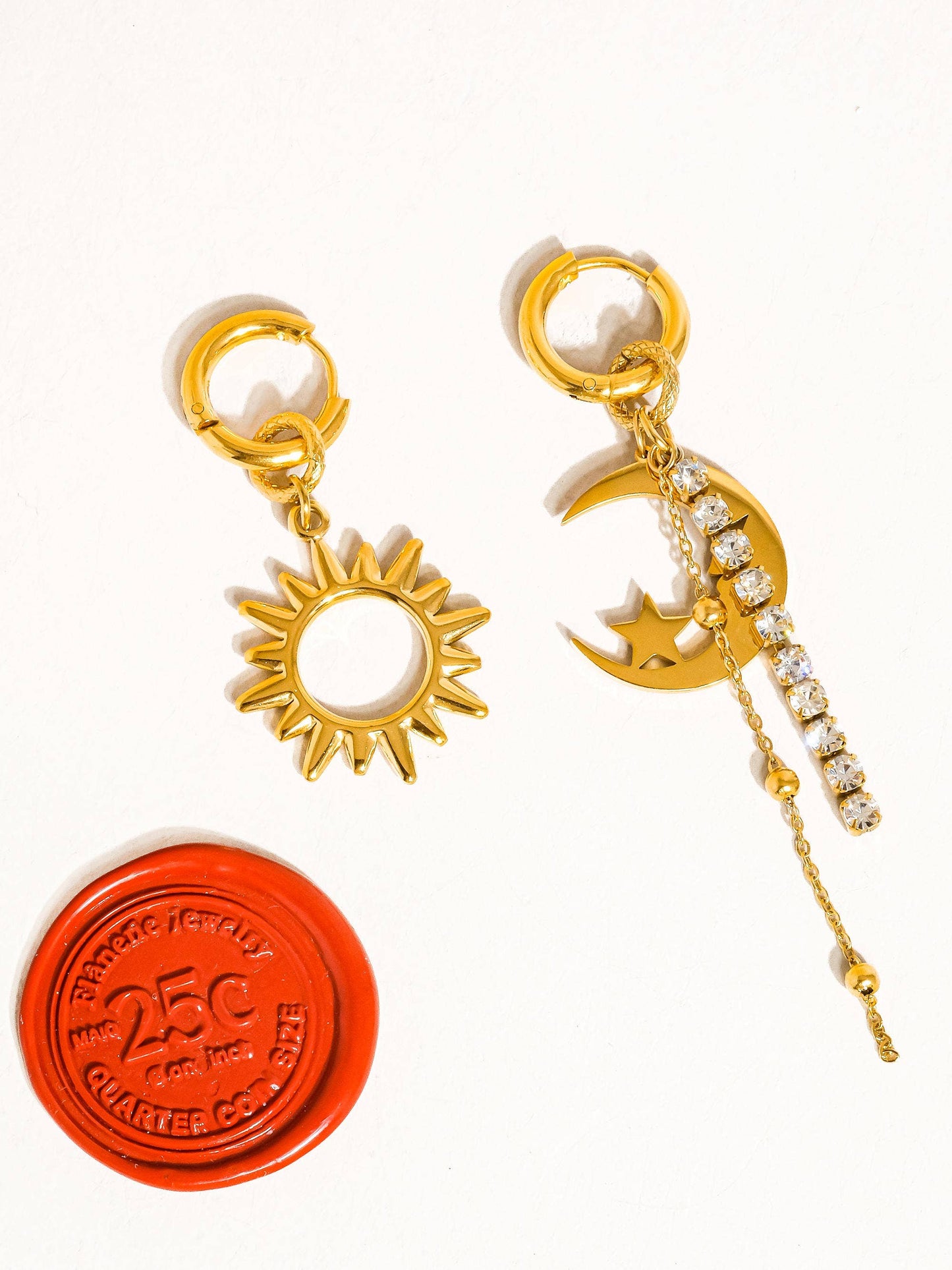 Edmée 18K Gold Mismatch Sun and Moon Earring