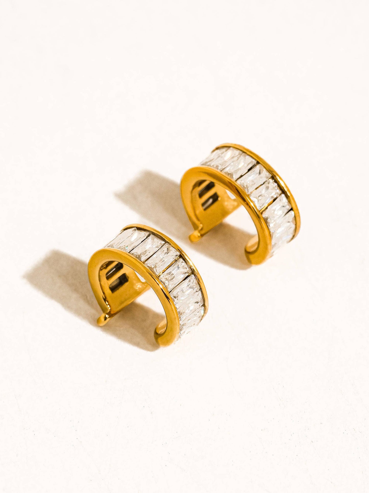 Olianne 18K Gold Baguette Ear Cuff
