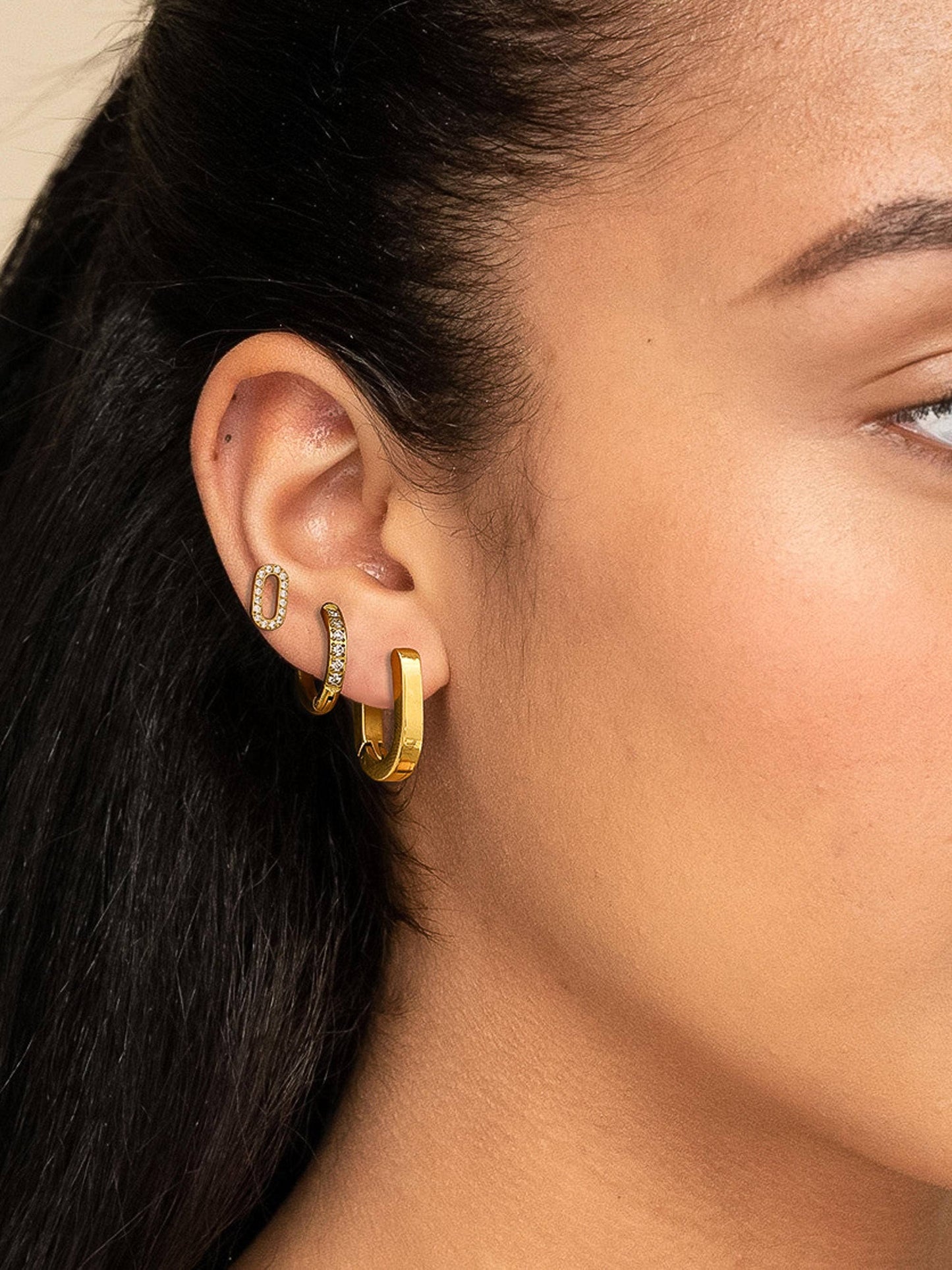 Orage 18K Gold Round Hoop Earring Set