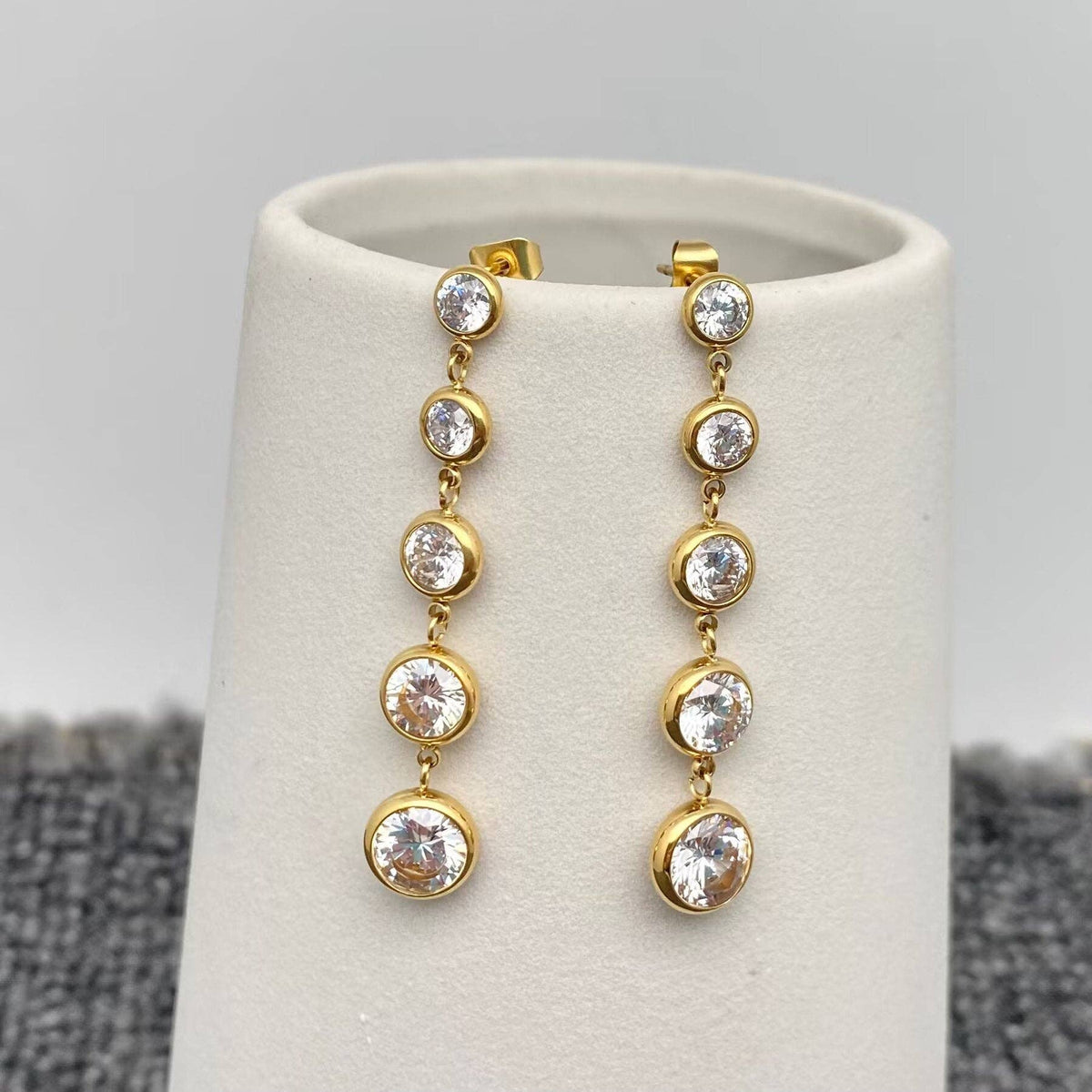 Zircon Linked Fringe Post Earrings