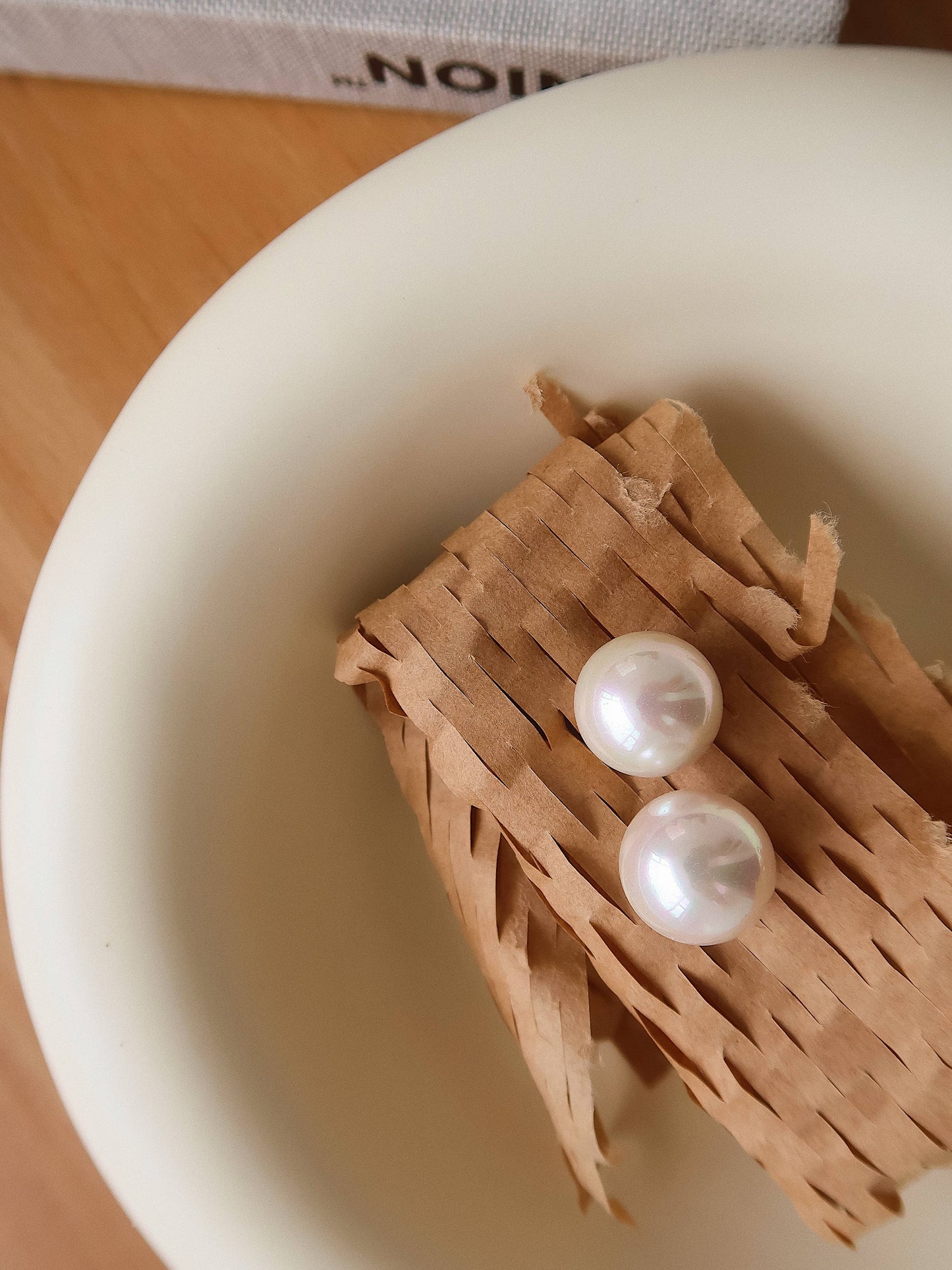 Amrae 18K Gold Classic Pearl Stud Earrings