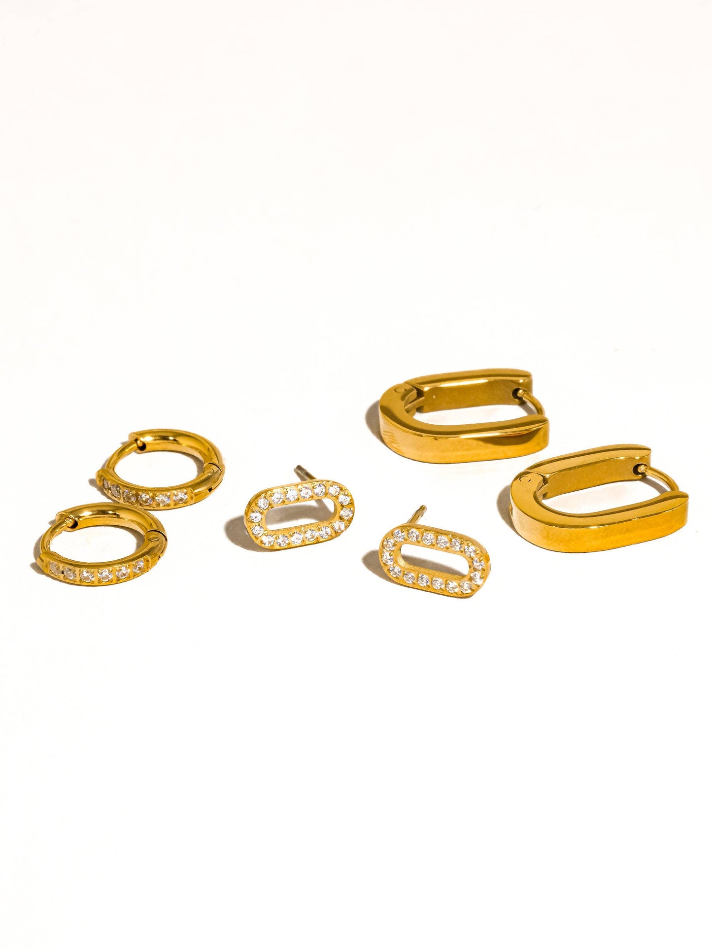 Orage 18K Gold Round Hoop Earring Set