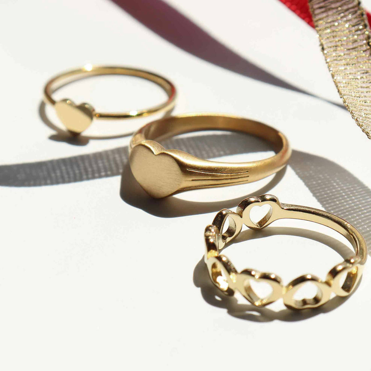 Riggs 18k Gold Signet Heart Ring