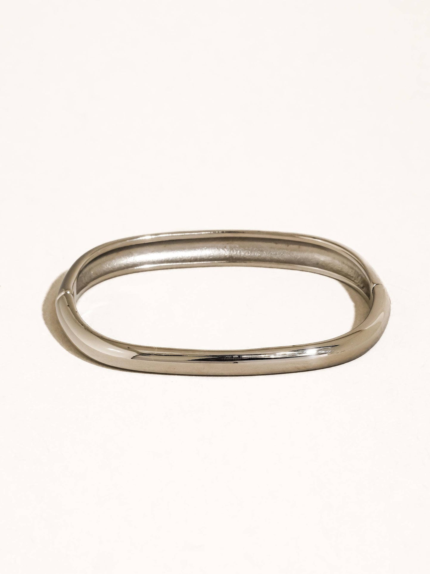 Renzi 18K Gold Classic Bangle